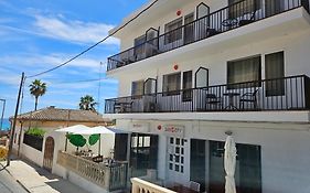 Seven Hostal